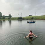 Saga, Unikt Badehotell Med 5 Rom, Sauna Og Badebrygge - Inderøy Hotell