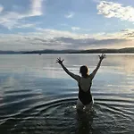 Hotell Saga, Unikt Badehotell Med 5 Rom, Sauna Og Badebrygge - Inderøy