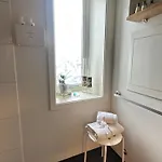 Hotell Saga, Unikt Badehotell Med 5 Rom, Sauna Og Badebrygge - Inderøy *