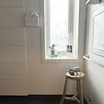 Saga, Unikt Badehotell Med 5 Rom, Sauna Og Badebrygge - Inderøy Hotell