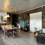 Hotell Saga, Unikt Badehotell Med 5 Rom, Sauna Og Badebrygge - Inderøy
