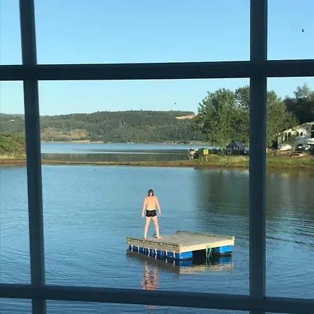 Hotel Saga, Unikt Badehotell Med 5 Rom, Sauna Og Badebrygge - Inderoy Straumen (Nord-Trondelag)