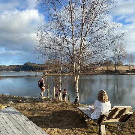 Saga, Unikt Badehotell Med 5 Rom, Sauna Og Badebrygge - Inderoy Hotel Straumen (Nord-Trondelag)